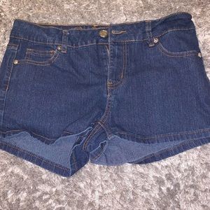 junior’s jean shorts